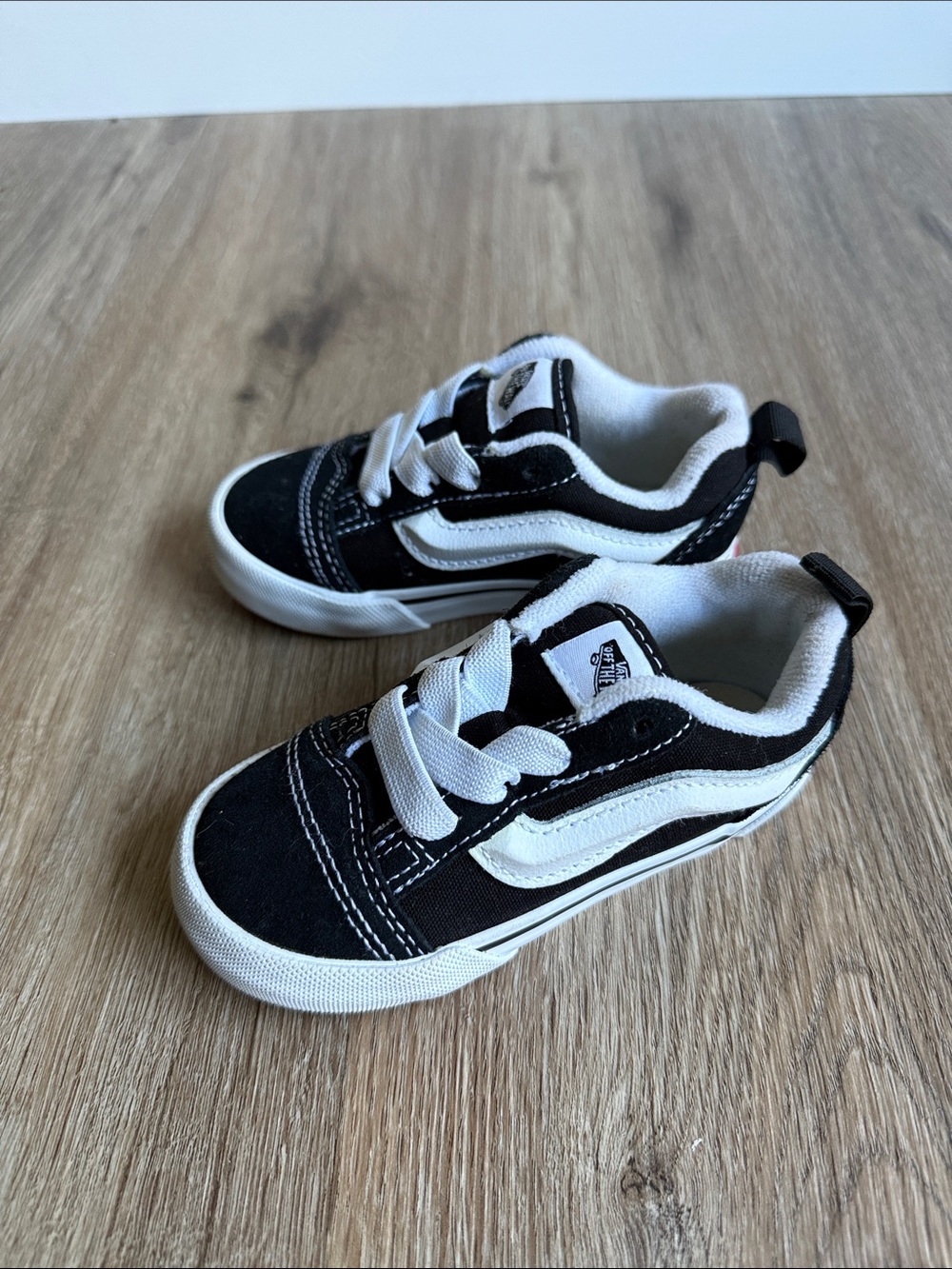Vans Kids Black and White Skate-Style Sneakers Toddler Size 7